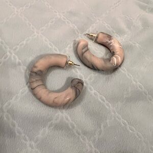 🙂NEW🙂 Women’s Unique colored earrings